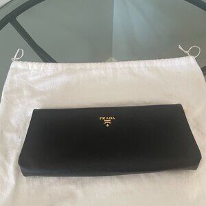 PRADA Saffiano East-West Frame Clutch Nero Black